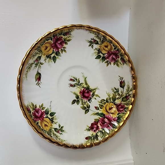 Royal Windsor Teacup and Saucer, excellent vintage condition - Picture 2 of 8